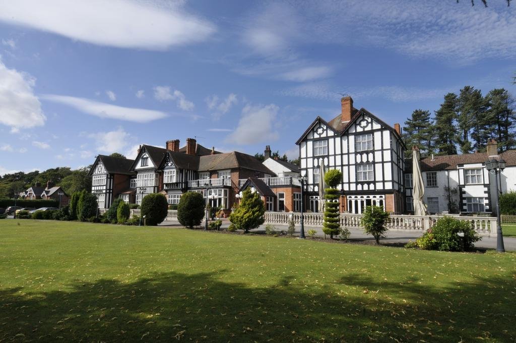 The Golf Hotel
