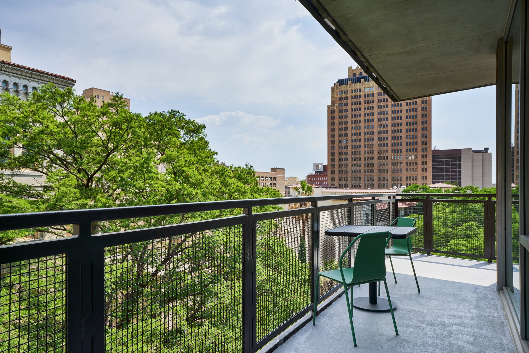 Canopy by Hilton San Antonio Riverwalk Room Type - 1 KG STE RIVER HEARING ACC