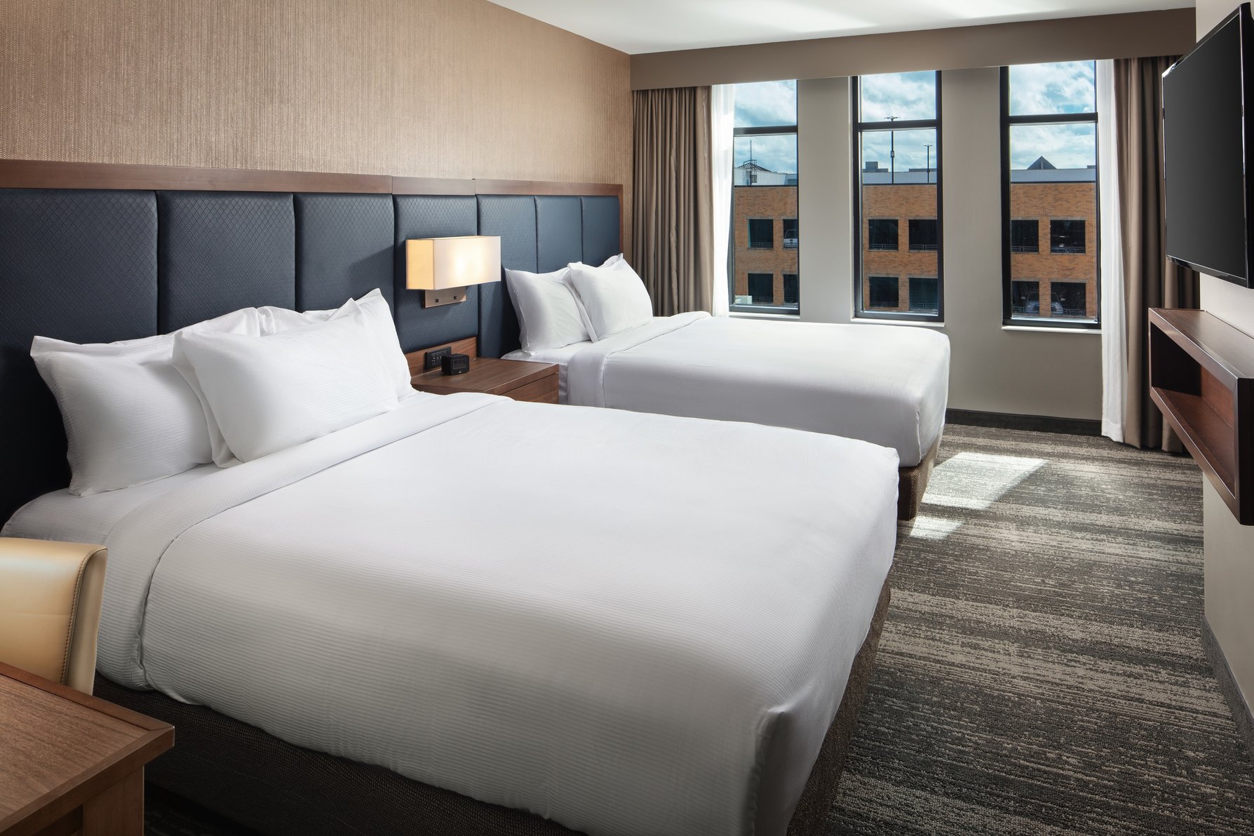 Embassy Suites by Hilton South Bend Room Type - 2 DBLS 1 BDRM STE NONSMOK