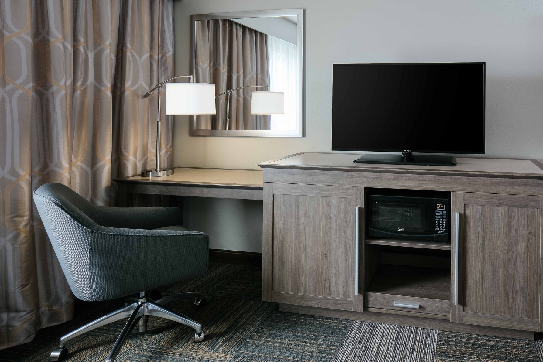 Hampton Inn and Suites Hudson, WI Room Type - 2 QNS HEARING ACC NOSMOK