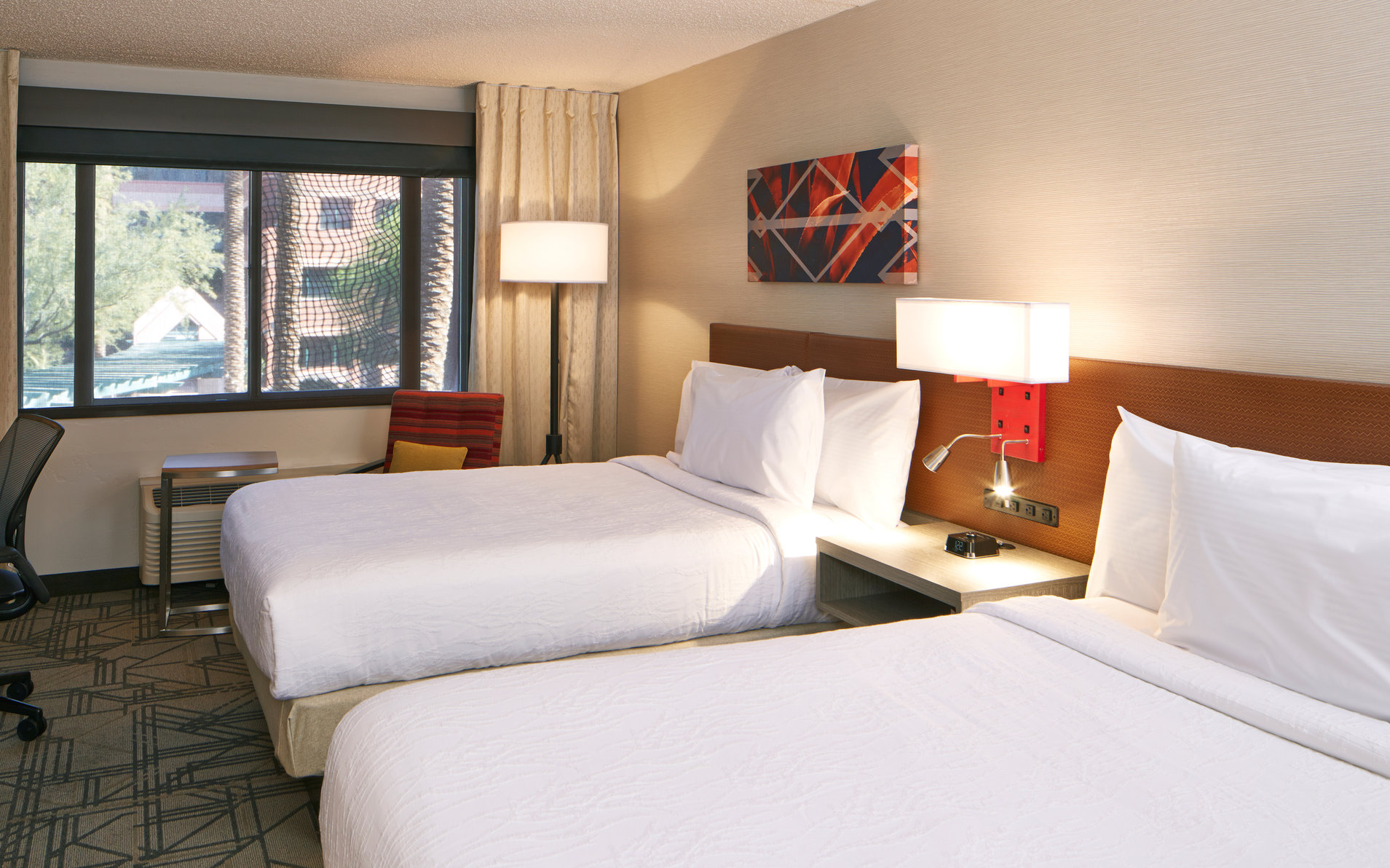 Hilton Garden Inn Scottsdale Old Town Room Type - 2 DBL ACC RM ROLLIN SHWR