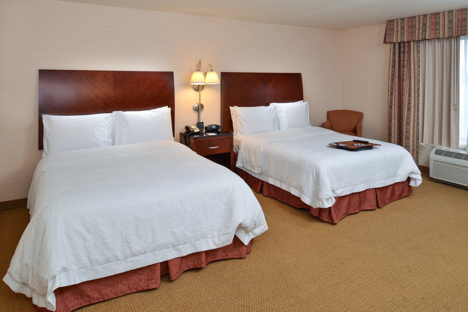Hampton Inn & Suites Tacoma-Mall Room Type - 2QN MOB HEAR ACC RI-SHW NS