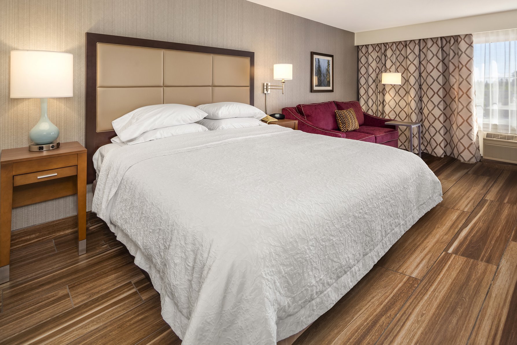 Hampton Inn & Suites Seattle North Lynnwood Room Type - 1 KING STUDIO W KITCHEN NS