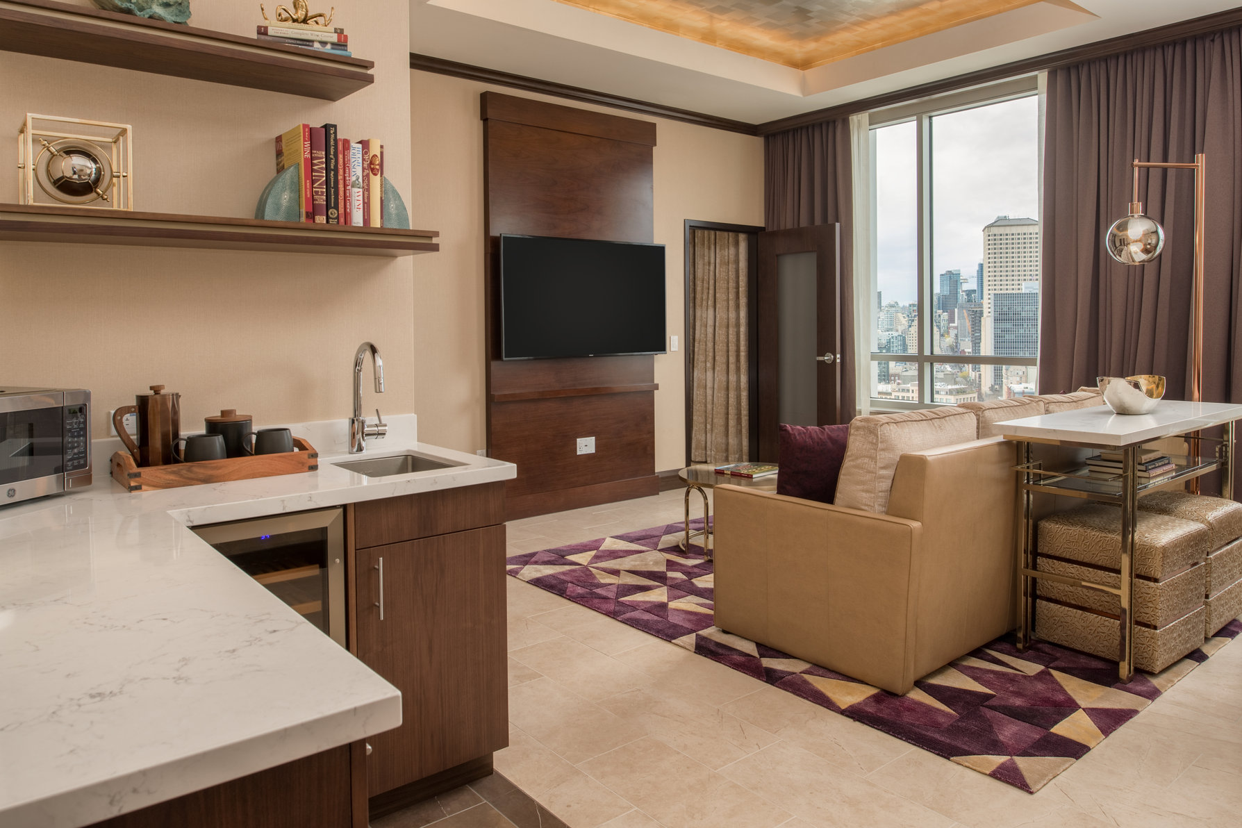 Embassy Suites by Hilton Seattle Downtown Pioneer Square Room Type - CITYSCAPE PENTHOUSE-1 KING