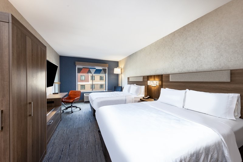 TWO QUEEN BEDS NONSMOKING