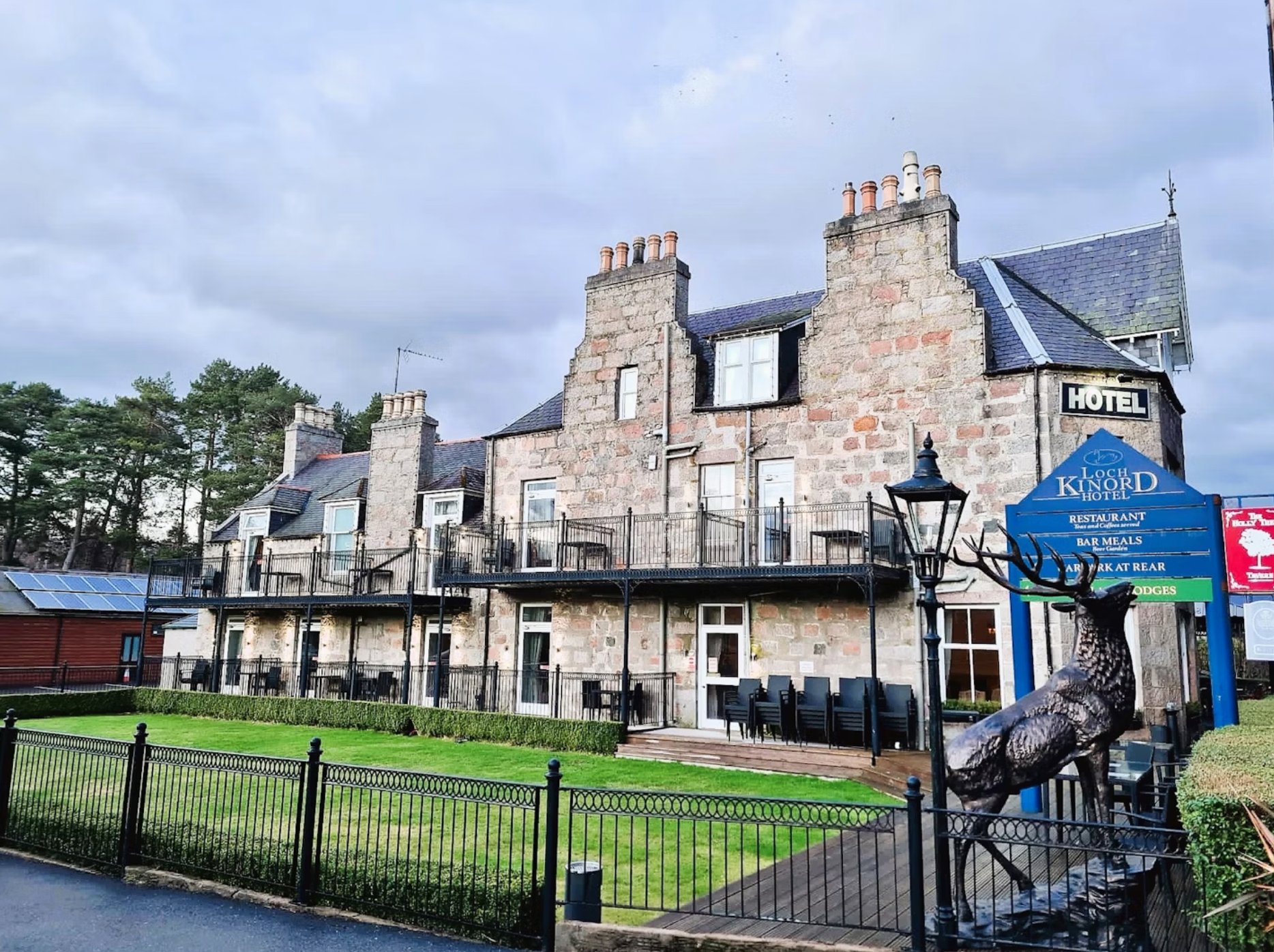 Loch Kinord Hotel