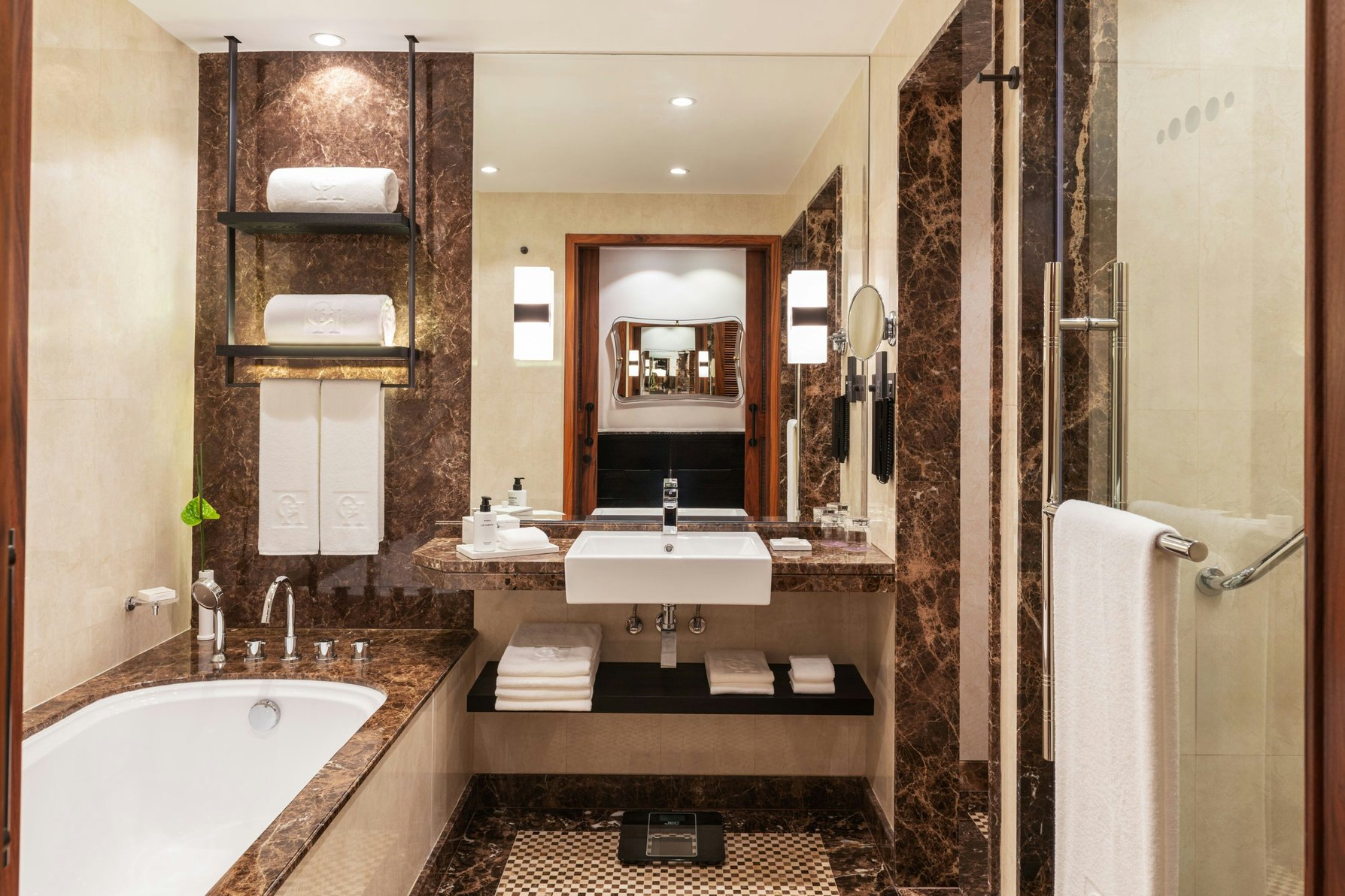 Grosvenor House, a Luxury Collection Hotel, Dubai Room Type - One Bedroom, Kitchen, Junior Suite, King, Capacity 3 Guest