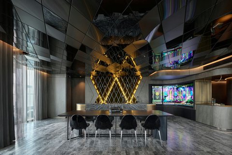 Extreme Wow Suite Bar