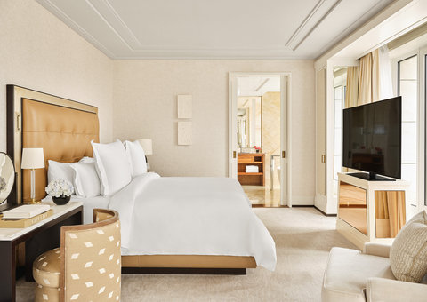 Bedroom of the Penthouse Suite with Terraces