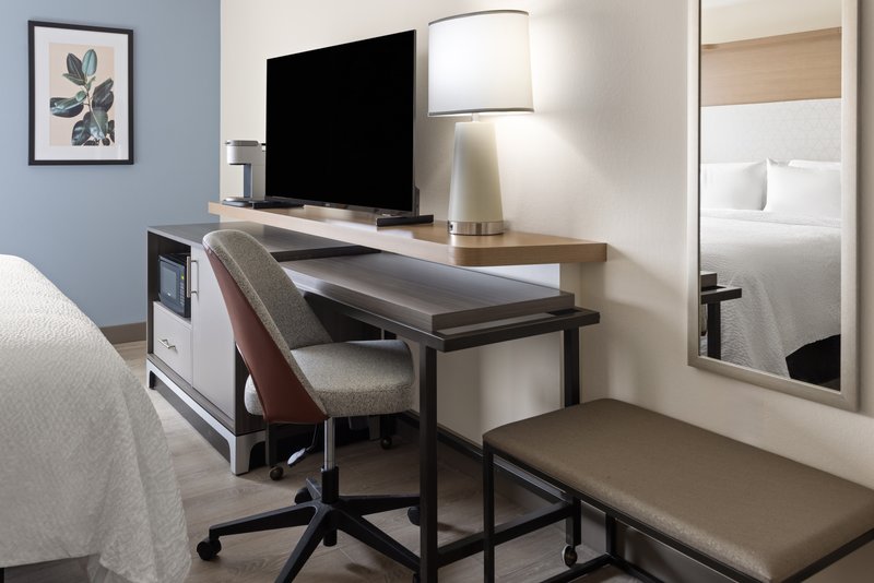 1 King One Bedroom Suite