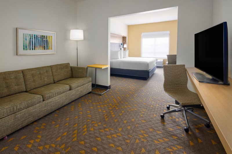 HOLIDAY INN HTL STES PEARL
