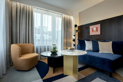 Junior Suite - Living Room