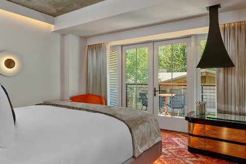 King Fabulous Balcony Guest Room