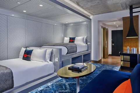 Queen/Queen Tiered Guest Room