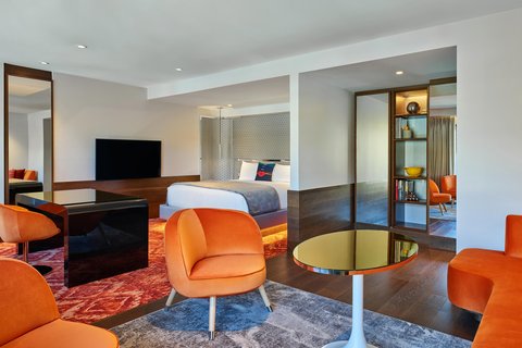 Wow Suite Living Room