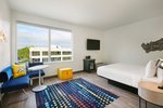 Savvy, Larger Guest room, 1 King