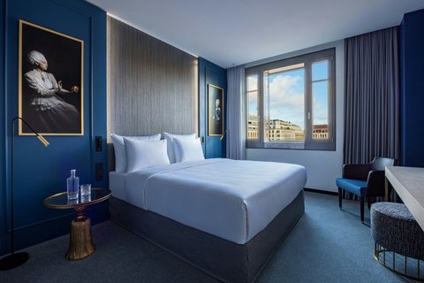Luc King Room View