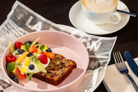 Luc Breakfast: Banana Bread