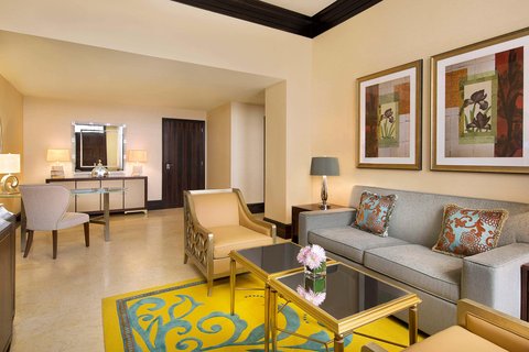 Venetian Living Room