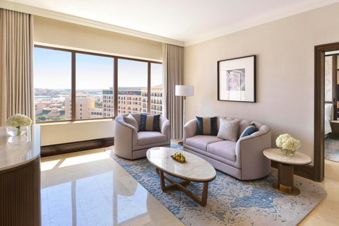 Junior Suite Livingroom