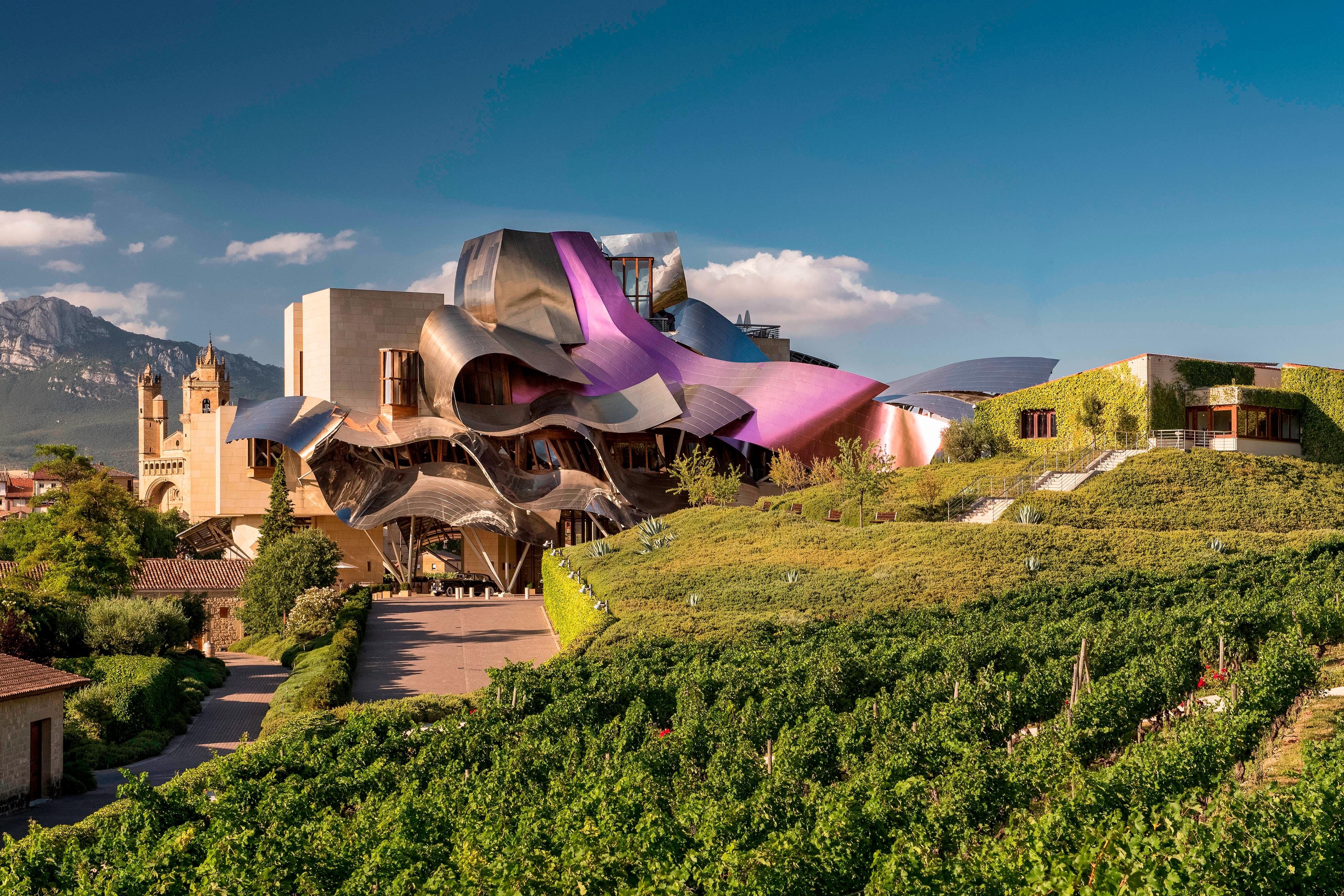Hotel Marques de Riscal, a Luxury Coll