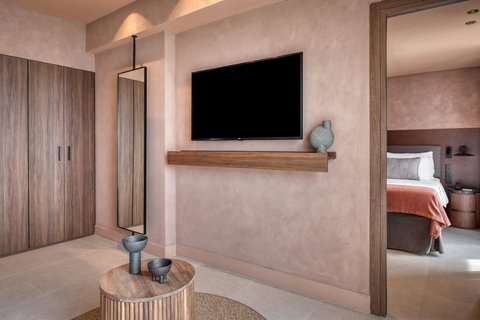 Sapphire Family Suite Living room