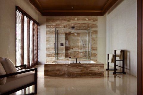 Mansion - Bathroom