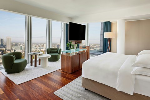 Skyline Junior Suite - Bedroom View