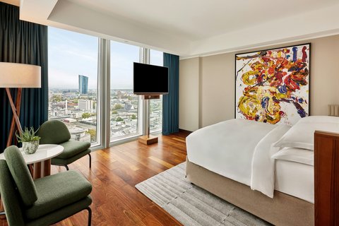 Panoramic Deluxe Guest Room