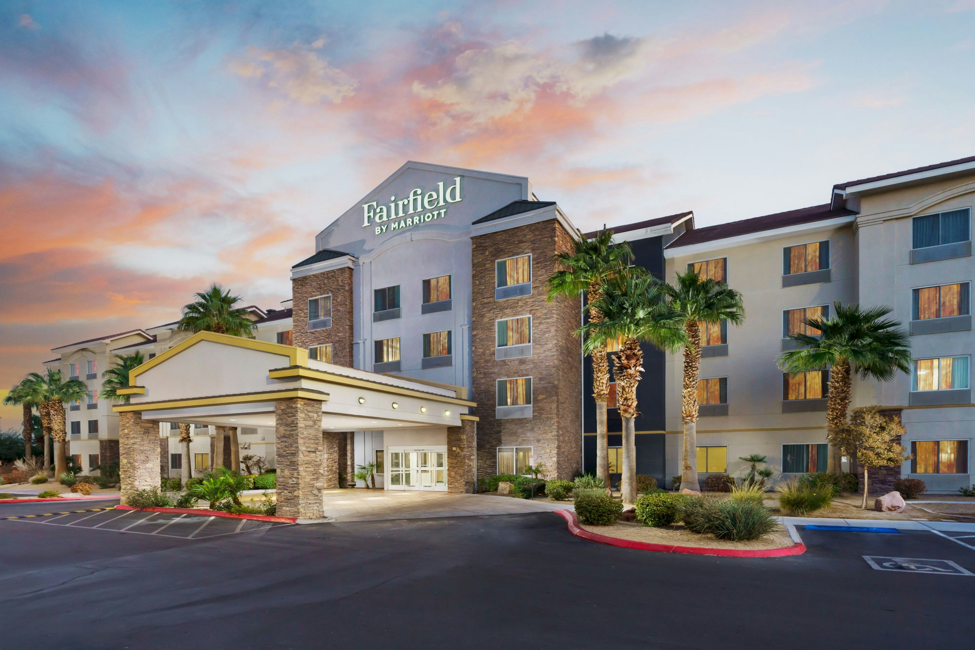 Fairfield Inn & Suites Stadium Area