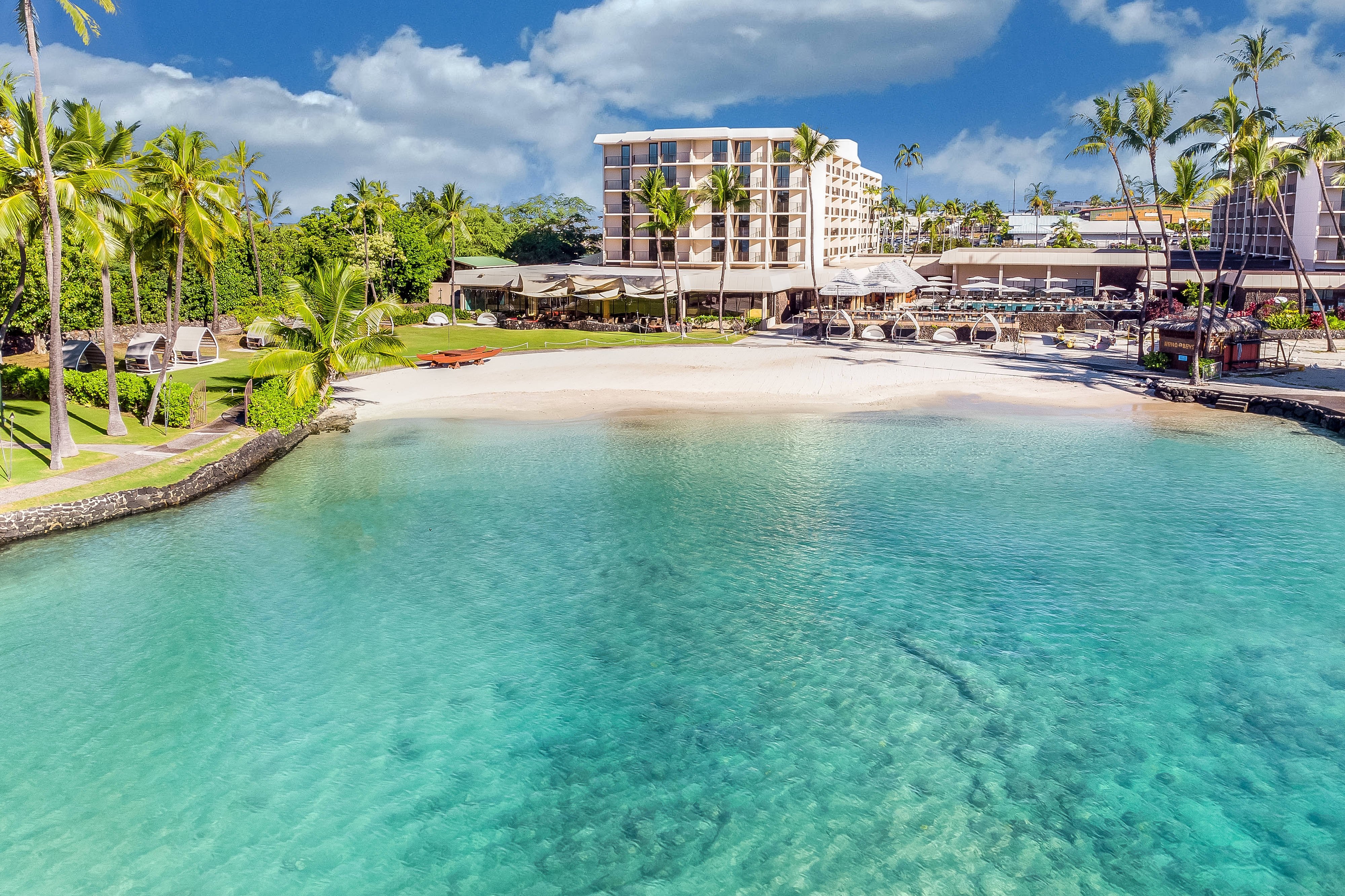 Courtyard King Kamehameha's Kona Beach