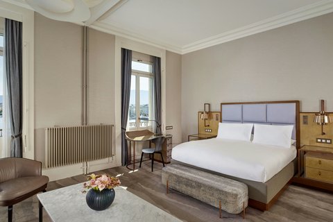 Junior Suite Lake Front