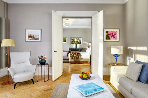 Mont Blanc Signature Suite