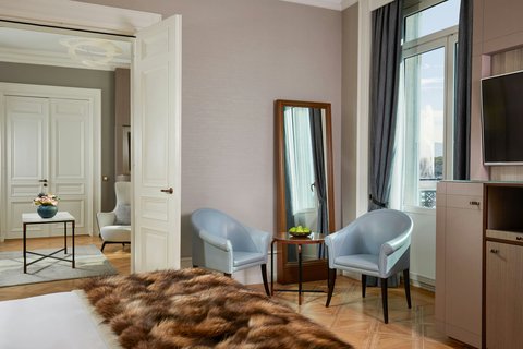 Mont Blanc Suite with Jet d'Eau View