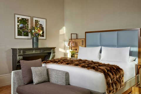 Mont Blanc Suite with Fireplace