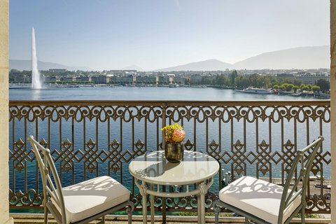 Balcony with Lake Geneva and Jet d'Eau Views