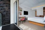 Guest room, 1 King, City view, Balcony