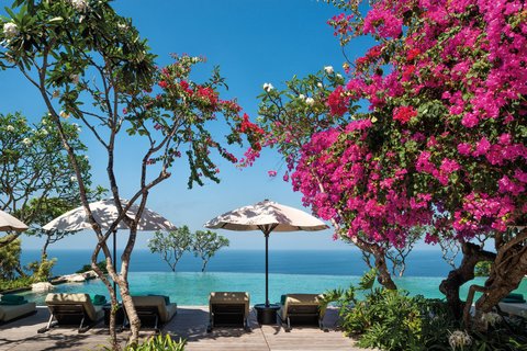 Outdoor Main Pool