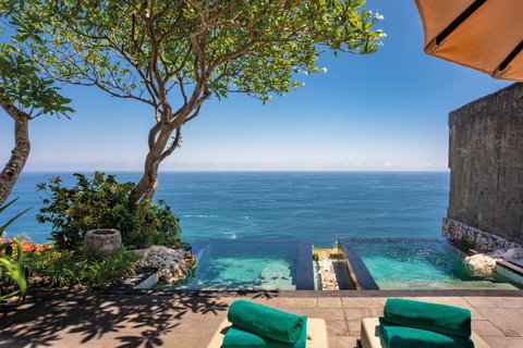 Outdoor Jacuzzi