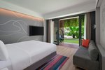 Aloft Garden Terrace King, Guest room, 1 King, Garden view, Garden access, Garden level, Terrace