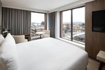 Deluxe, Deluxe Guest room, 1 King, Skyline view, Corner room