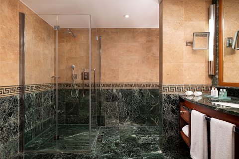 Accessible Guest Bathroom