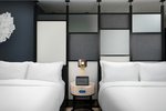 Aloft Suite 2 QNS, Larger Guest room, 2 Queen