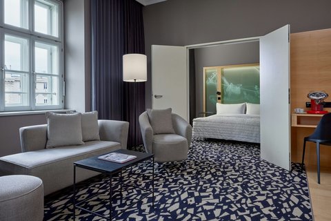 Executive Suite - King