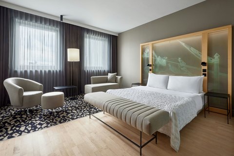 Deluxe Room - King