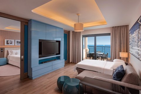 Luxury Bay Suite - Sofa Bed