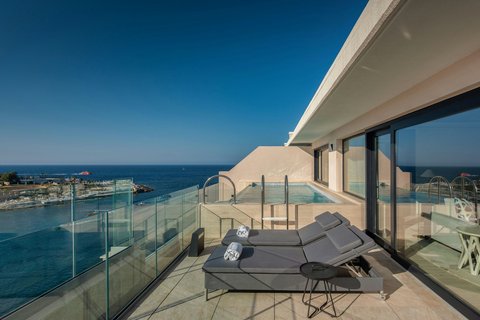 Three-Bedroom Presidential Penthouse Suite Terrace