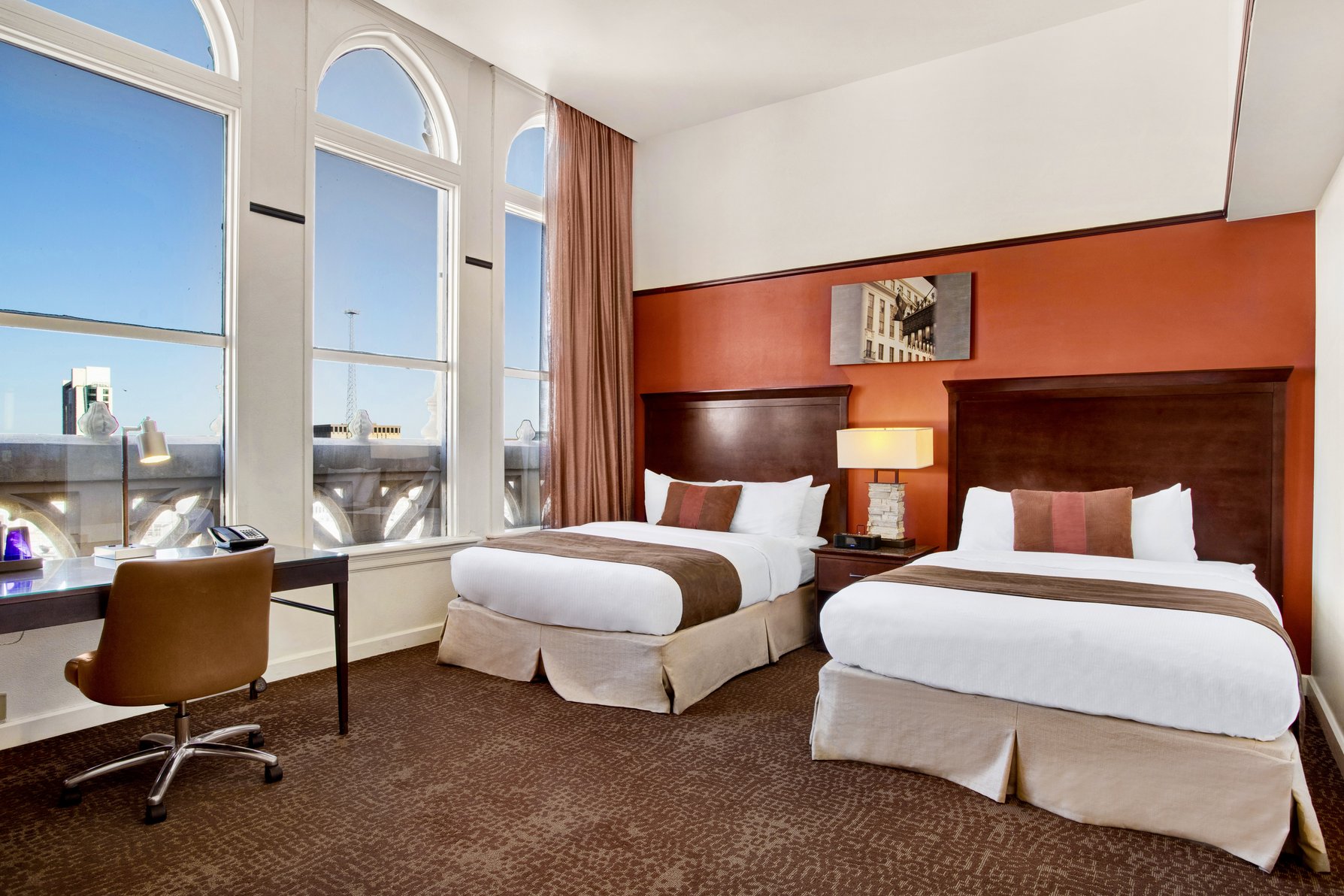 The Emily Morgan - a DoubleTree by Hilton Room Type - 2DBL MOB HEAR ACC W TUB