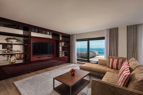 Penthouse Suite Lounge