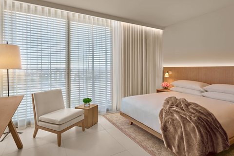 King Standard Room